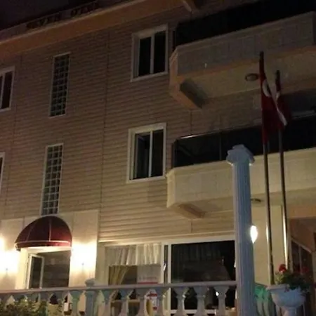 Club Seven Hotel 3*