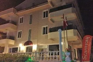 酒店 Club Seven 马尔马里斯